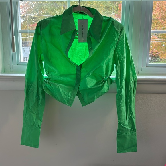 Urban Revivo collared crop top - Picture 2 of 4